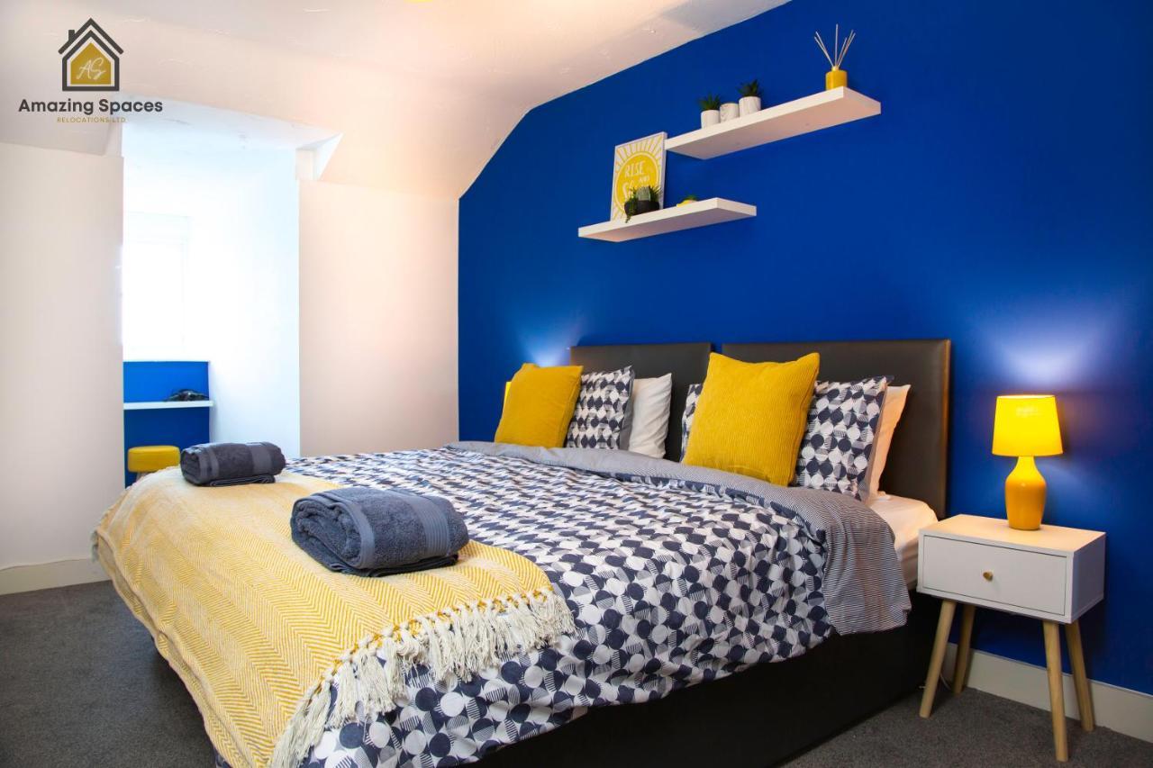 Amazing Spaces: Large Duplex with Parking & Wi-Fi Warrington Exterior photo